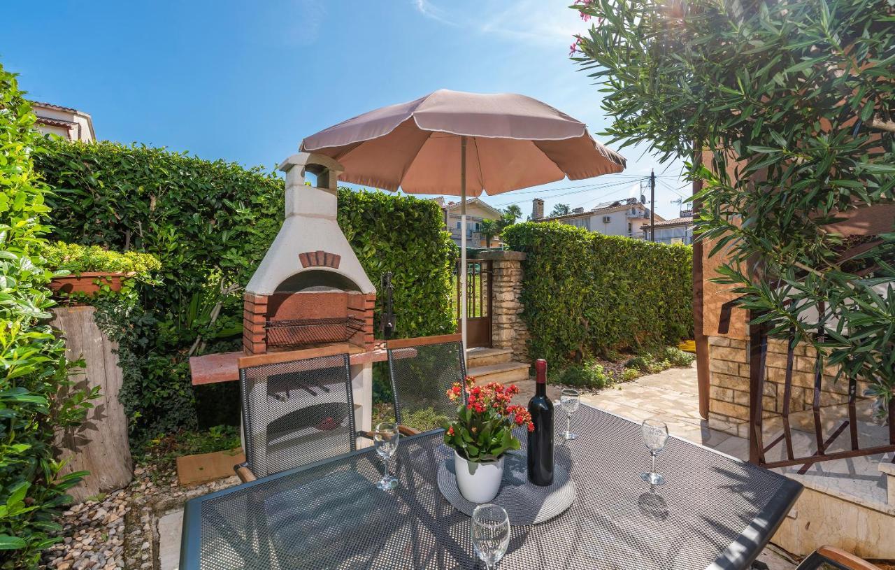 Apartments Feniks Пореч Экстерьер фото