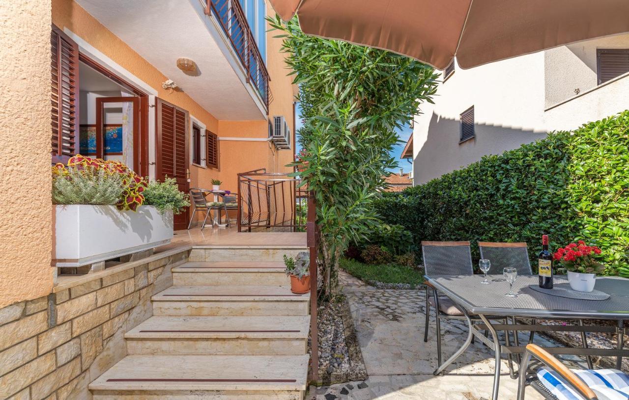 Apartments Feniks Пореч Экстерьер фото