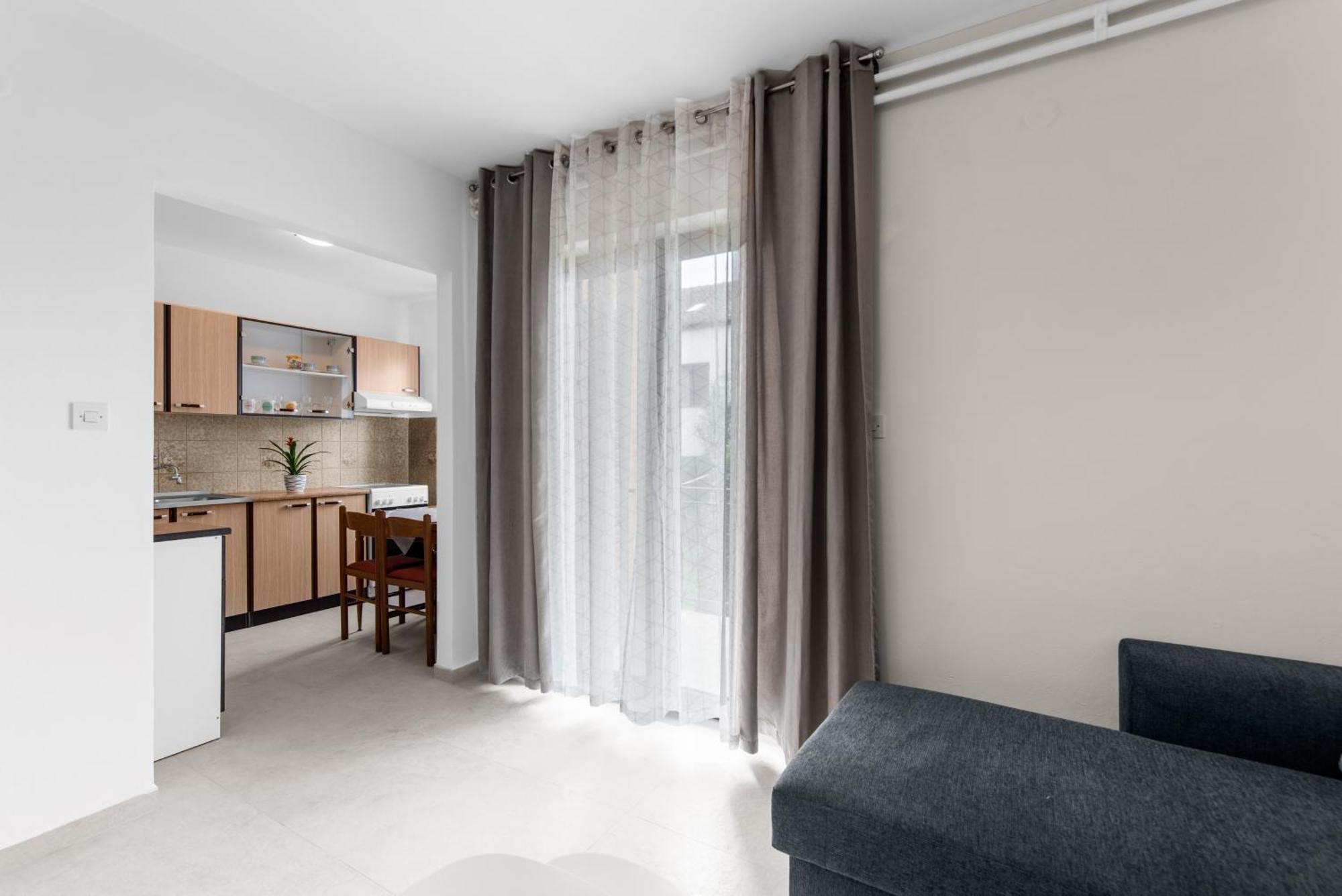 Apartments Feniks Пореч Экстерьер фото